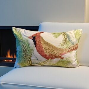 Pottery Barn Winter Fauna
Cardinal Indoor Outdoor Pillow
16x 26"